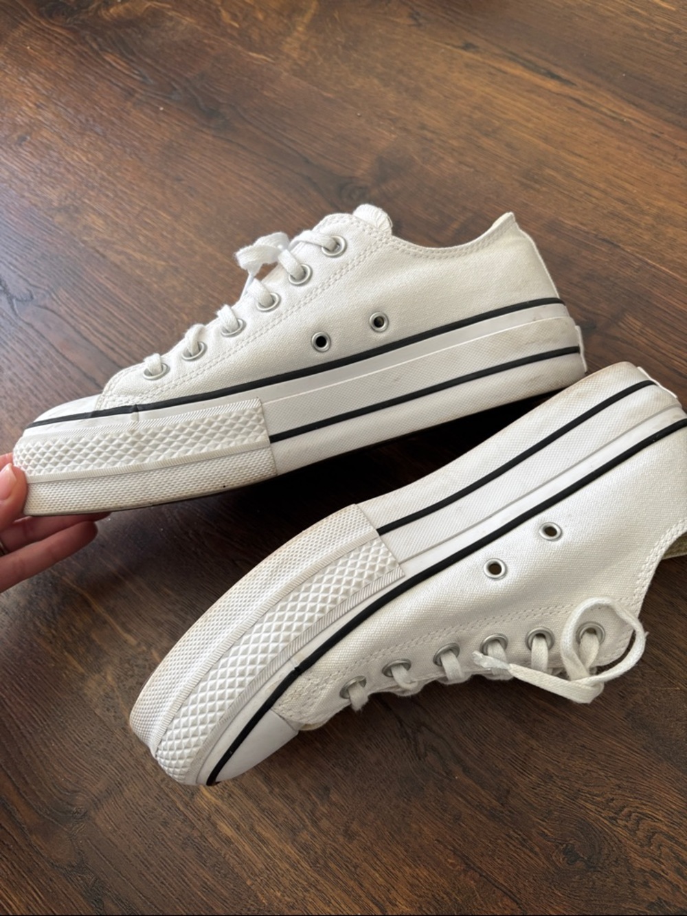 Converse White Low Top platform Sneakers - Picture 3 of 5